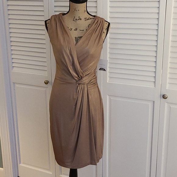 Donna Morgan Dresses & Skirts - Donna Morgan Gold Cocktail Dress - Size 8